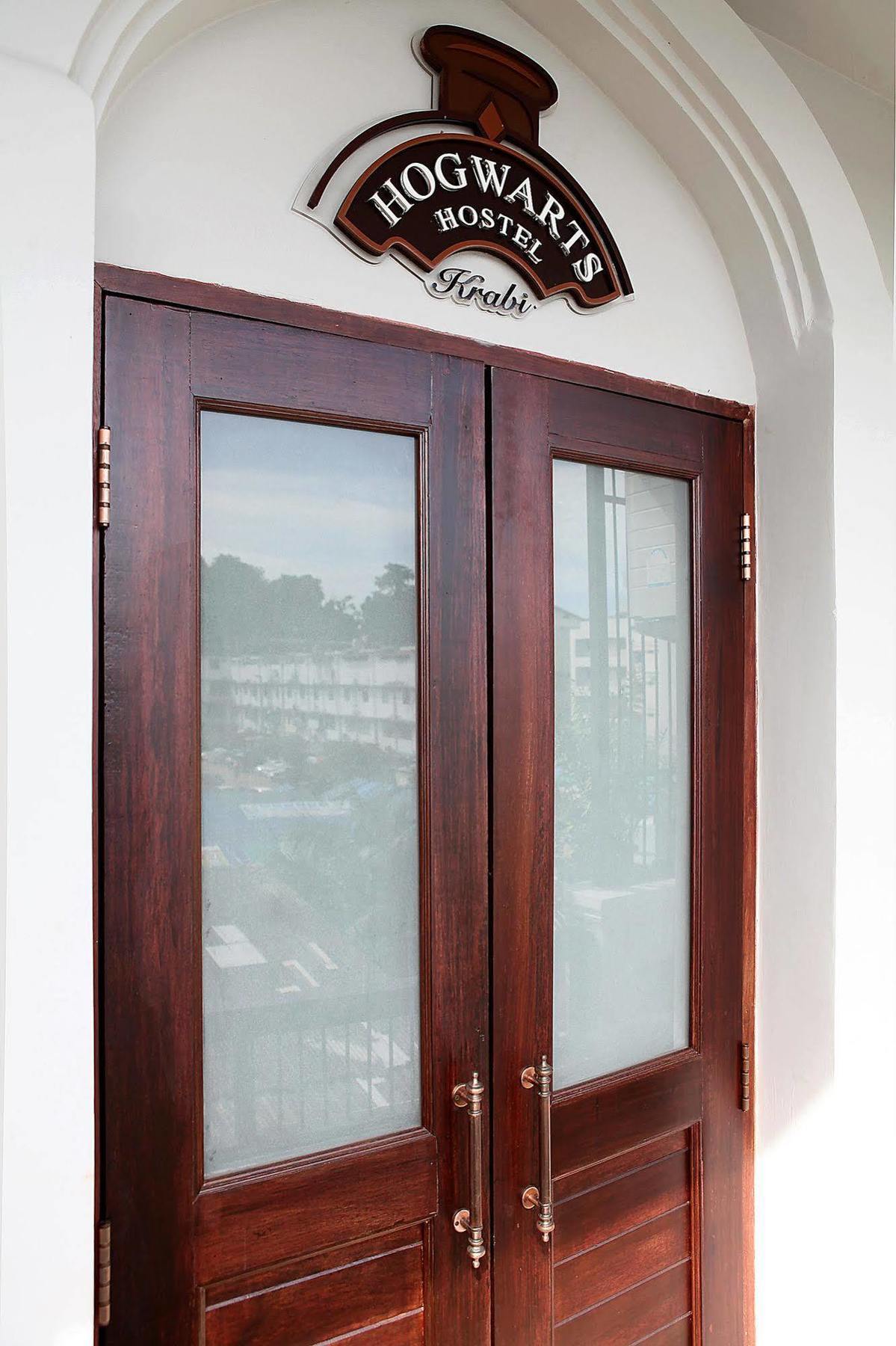 Hogwortz Hostel Krabi Exterior photo