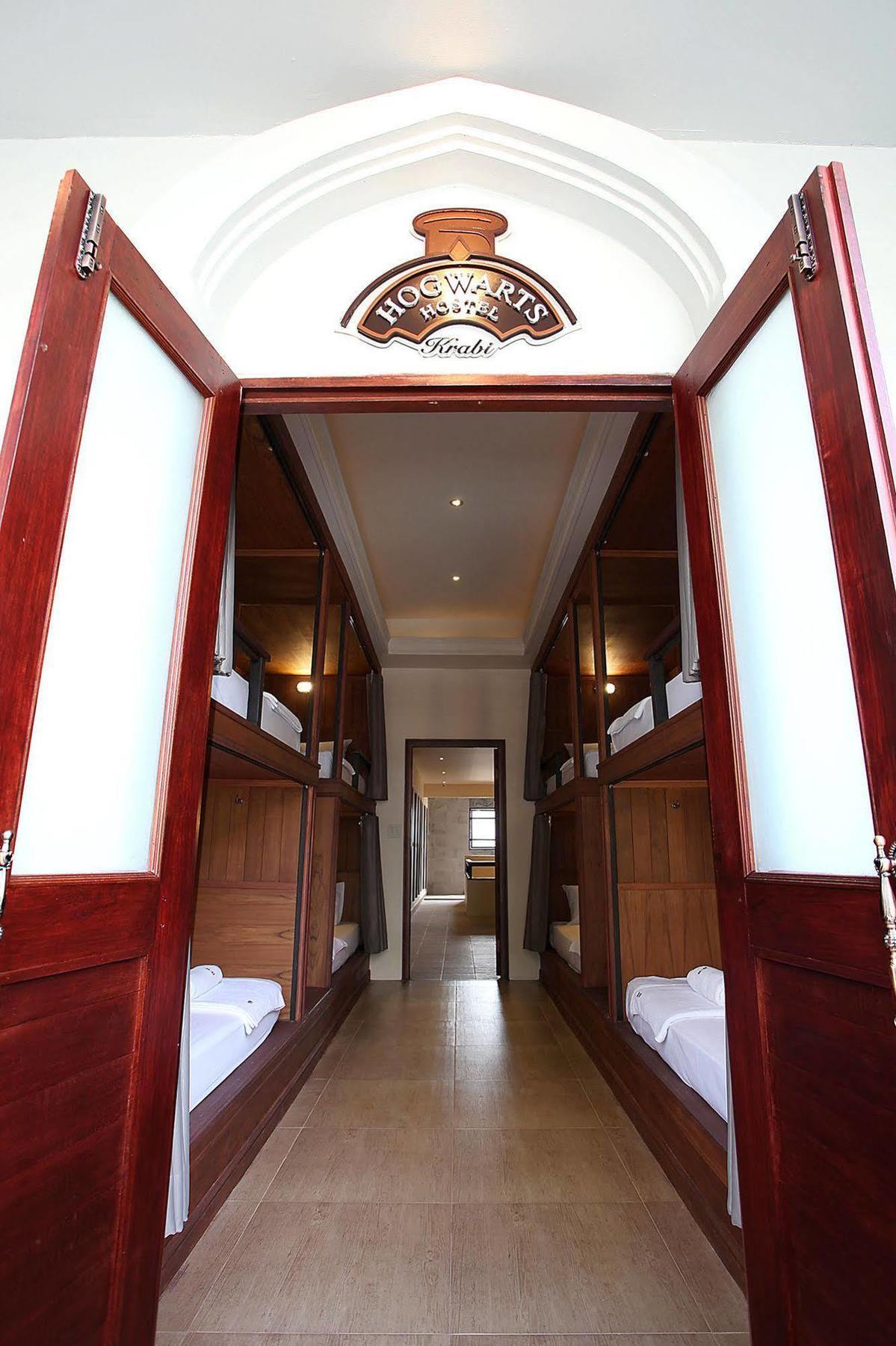 Hogwortz Hostel Krabi Exterior photo